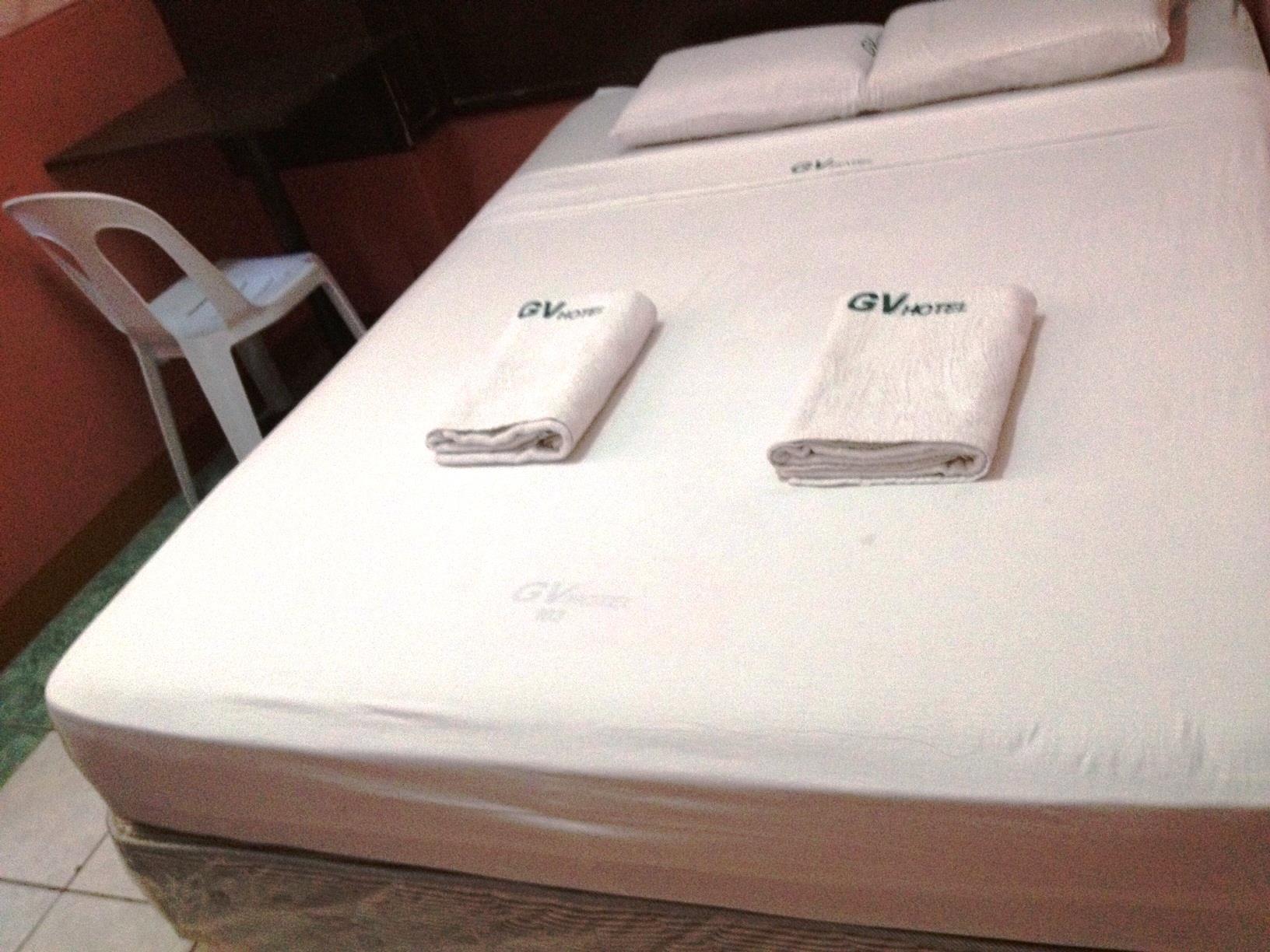 Gv Hotel - Camiguin Мамбаджао Екстериор снимка