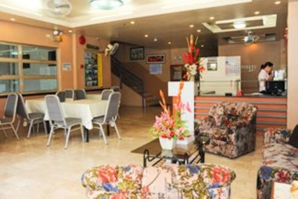 Gv Hotel - Camiguin Мамбаджао Екстериор снимка