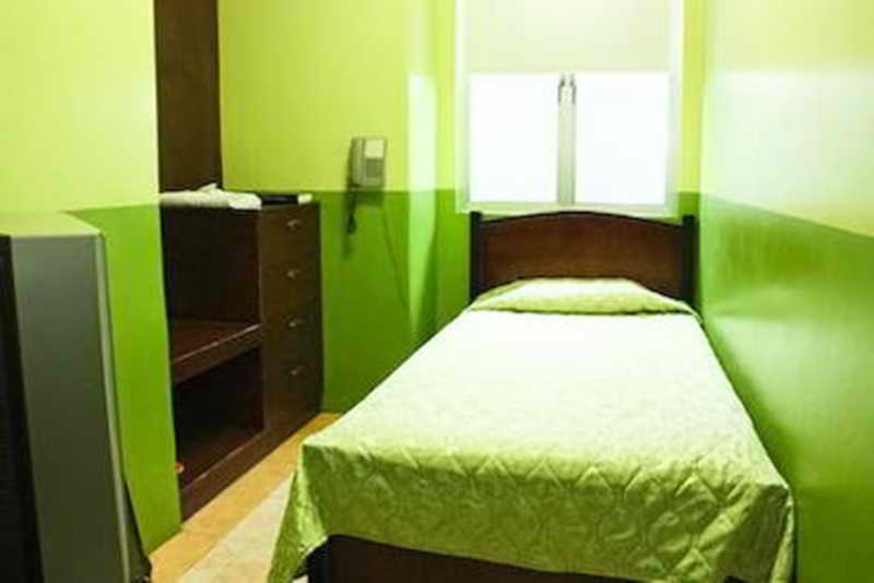 Gv Hotel - Camiguin Мамбаджао Екстериор снимка