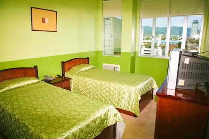 Gv Hotel - Camiguin Мамбаджао Екстериор снимка